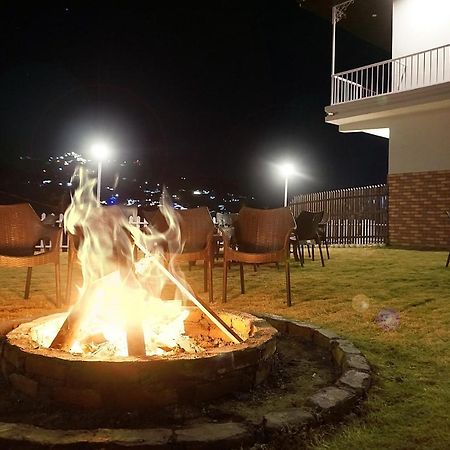 Sl Manor Hill Resort Масурі Екстер'єр фото